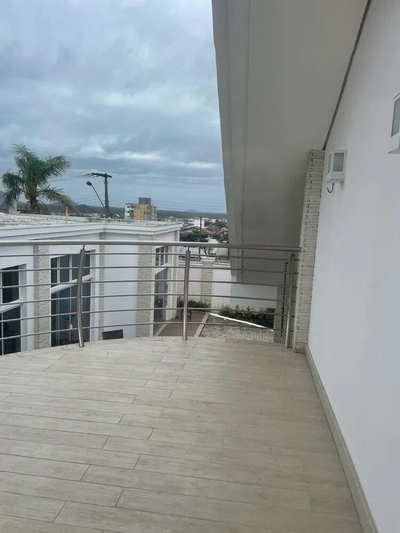 Casa, 4 quartos, 327 m² - Foto 2