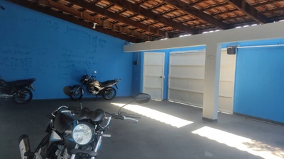 Casa, 3 quartos, 220 m² - Foto 1