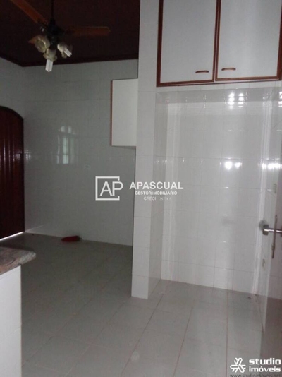 Casa, 4 quartos, 202 m² - Foto 2