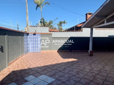 Casa, 3 quartos, 210 m² - Foto 2