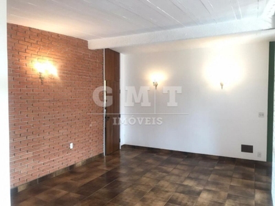 Casa, 3 quartos, 237 m² - Foto 1