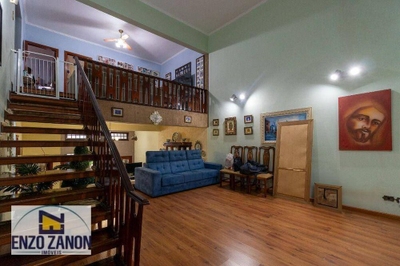 Sobrado, 4 quartos, 233 m² - Foto 1