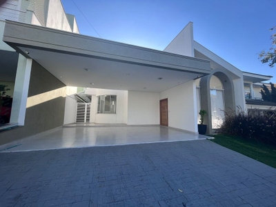 Casa, 3 quartos, 225 m² - Foto 1