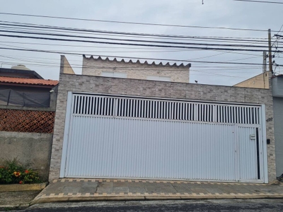 Sobrado, 4 quartos, 234 m² - Foto 1