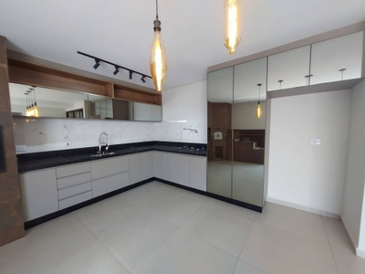 Sobrado, 4 quartos, 288 m² - Foto 2