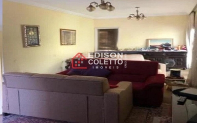 Casa, 5 quartos, 185 m² - Foto 1