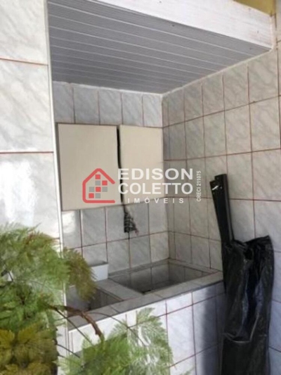 Casa, 5 quartos, 185 m² - Foto 2