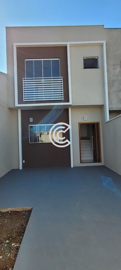 Casa, 3 quartos, 105 m² - Foto 1