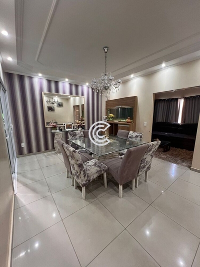 Casa, 3 quartos, 180 m² - Foto 3