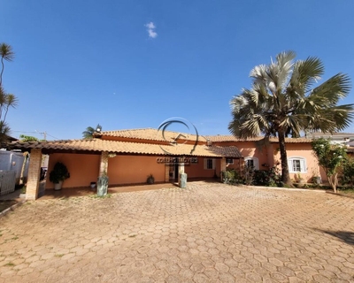 Casa, 3 quartos, 250 m² - Foto 1