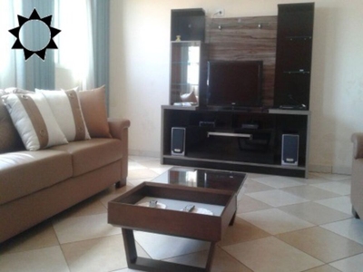 Casa, 3 quartos, 158 m² - Foto 1