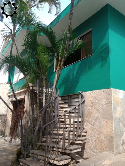 Casa, 3 quartos, 239 m² - Foto 1