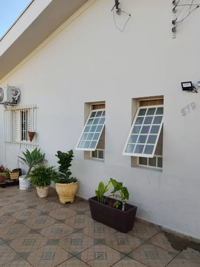 Casa, 3 quartos, 172 m² - Foto 1