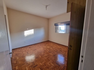 Casa, 4 quartos, 180 m² - Foto 2