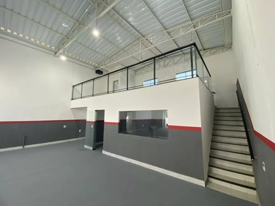 Loja-Salão, 236 m² - Foto 1