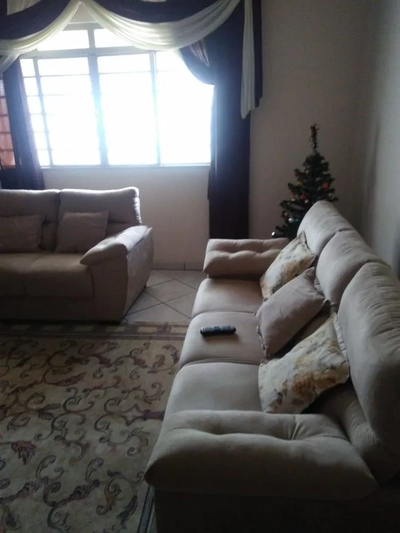 Casa, 3 quartos, 190 m² - Foto 1