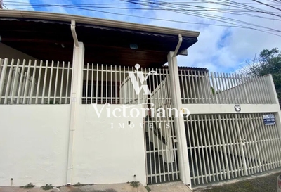 Casa, 3 quartos, 265 m² - Foto 1