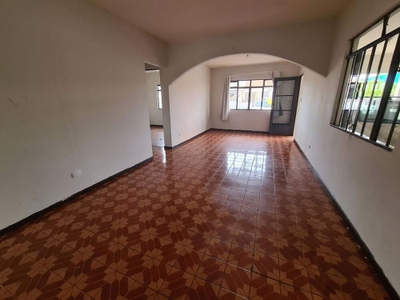 Casa, 3 quartos, 208 m² - Foto 3