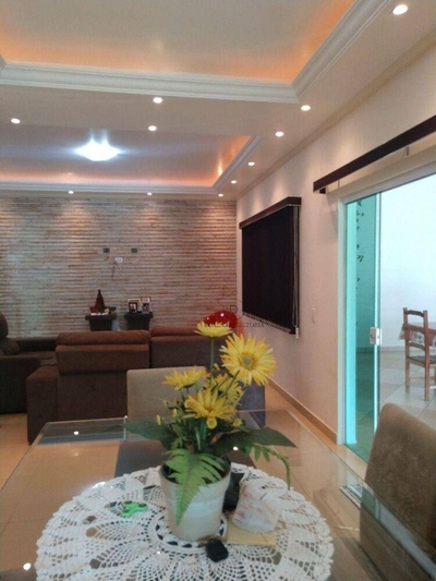 Chácara, 3 quartos, 1000 m² - Foto 1