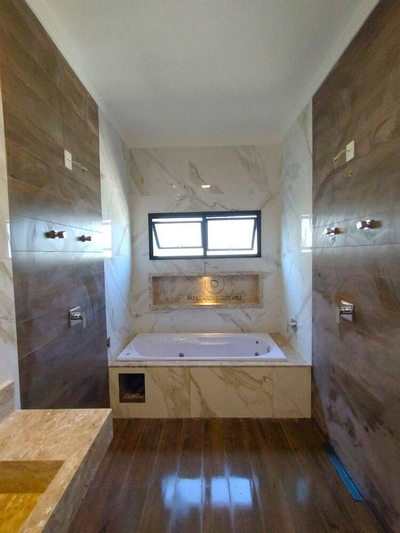 Sobrado, 3 quartos, 243 m² - Foto 1