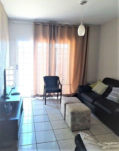 Casa, 3 quartos, 235 m² - Foto 2