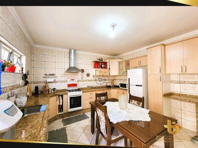 Sobrado, 4 quartos, 207 m² - Foto 3