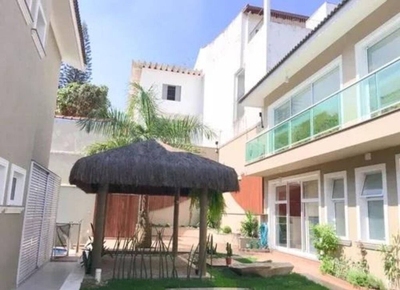 Casa, 4 quartos, 672 m² - Foto 1