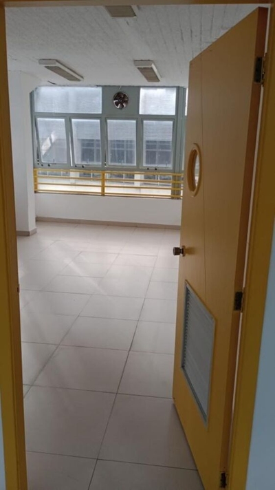 Sala-Conjunto, 300 m² - Foto 1