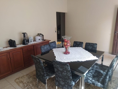 Casa, 4 quartos - Foto 1