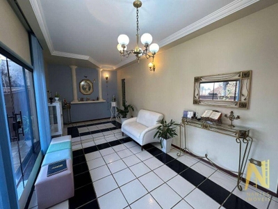 Casa, 4 quartos, 250 m² - Foto 2