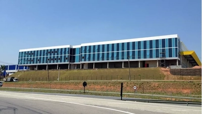 Indústria, 2585 m² - Foto 1