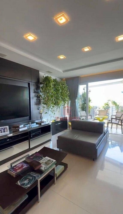 Apartamento, 3 quartos, 212 m² - Foto 2