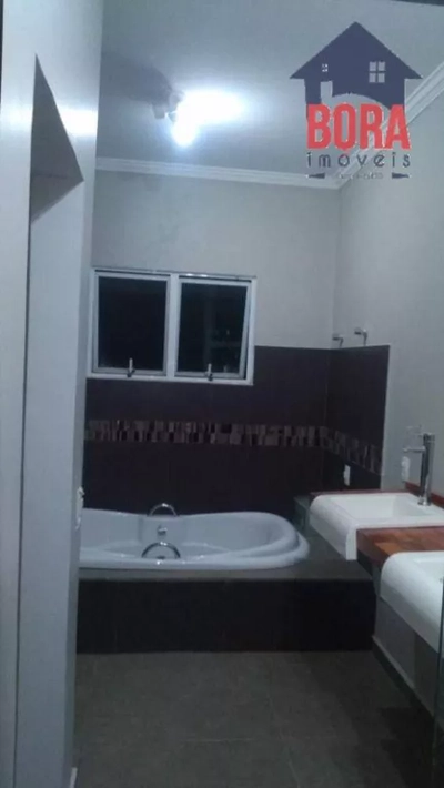 Casa, 3 quartos, 217 m² - Foto 4