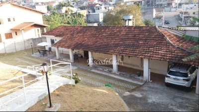 Chácara, 3 quartos, 1400 m² - Foto 1