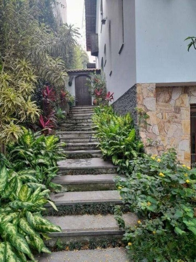 Sobrado, 4 quartos, 350 m² - Foto 2