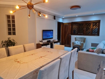 Sobrado, 3 quartos, 192 m² - Foto 1