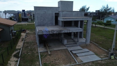 Casa, 3 quartos, 222 m² - Foto 2