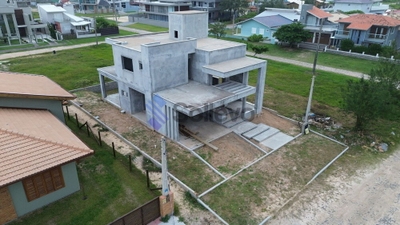 Casa, 3 quartos, 222 m² - Foto 1