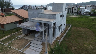 Casa, 3 quartos, 222 m² - Foto 3