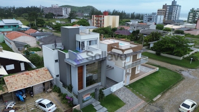 Casa, 3 quartos, 250 m² - Foto 1