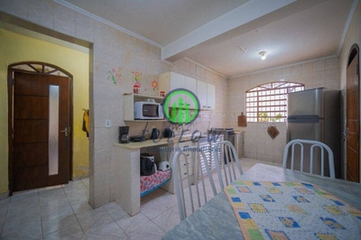 Casa, 5 quartos, 234 m² - Foto 3