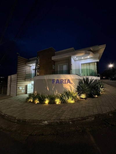 Casa, 3 quartos, 380 m² - Foto 1