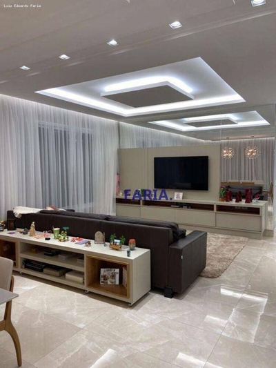 Casa, 3 quartos, 338 m² - Foto 1