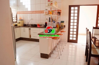 Sala-Conjunto, 1000 m² - Foto 1