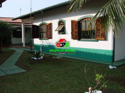 Casa, 3 quartos, 200 m² - Foto 1