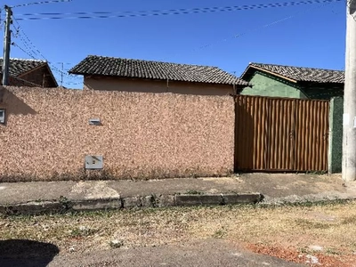 Casa, 2 quartos, 200 m² - Foto 1