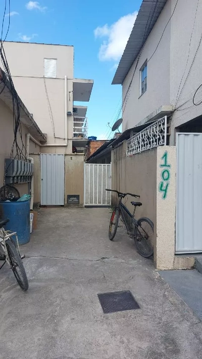 Casa, 2 quartos, 53 m² - Foto 1