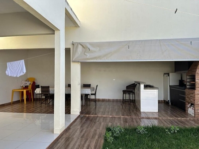 Casa, 3 quartos, 180 m² - Foto 3