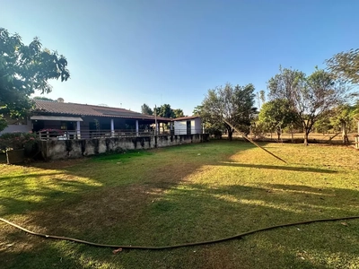 Sítio, 3 quartos, 2072 m² - Foto 2