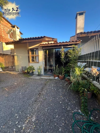 Casa, 2 quartos, 48 m² - Foto 1